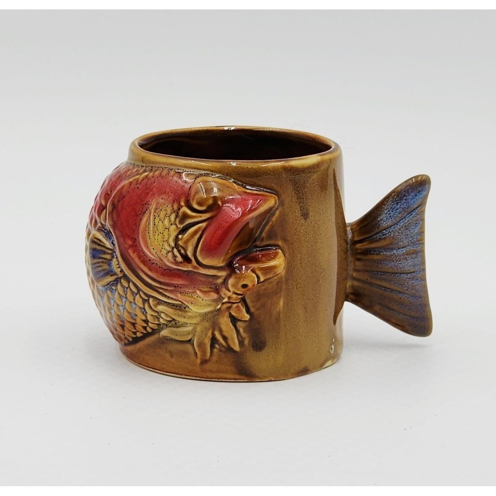 Vintage Ceramic Fish Mug Hand‑Painted Brown Red Blue Glaze 3D Fishing Cup